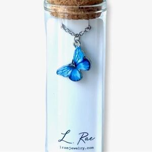 💖New💖Blue Butterfly Necklace
